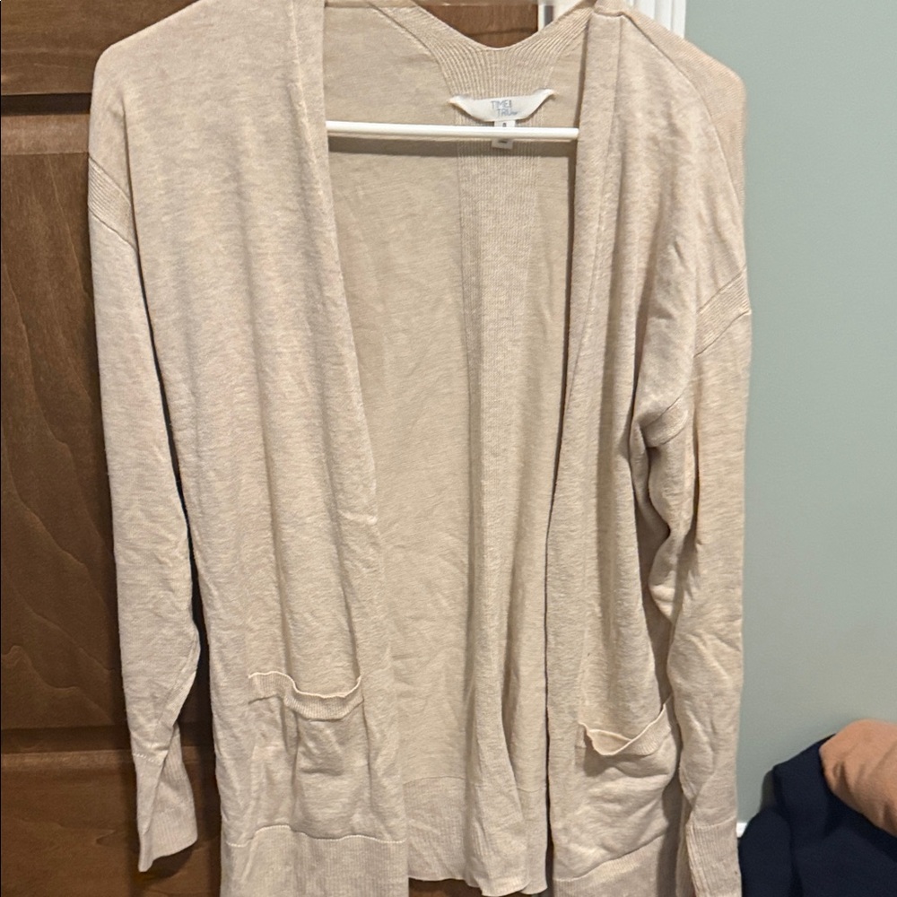 Time and Tru Women's Light Beige Cardigan Sweater